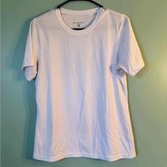 Brooks Tops - Women’s , Brooks, women’s running shirt, size large.